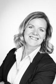 Doreen Leithold DOREEN LEITHOLD Revenue Performance Director I Head Revenue Trainer